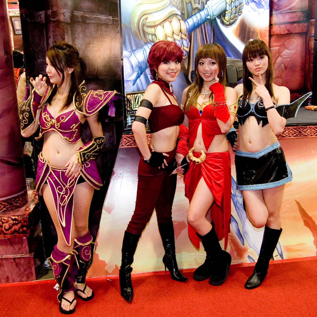 ... to play online games like World of Warcraft until their eyes crossed, ... WoW CosPlay my cock which was rock hard,. my cock which was rock hard, mature dick